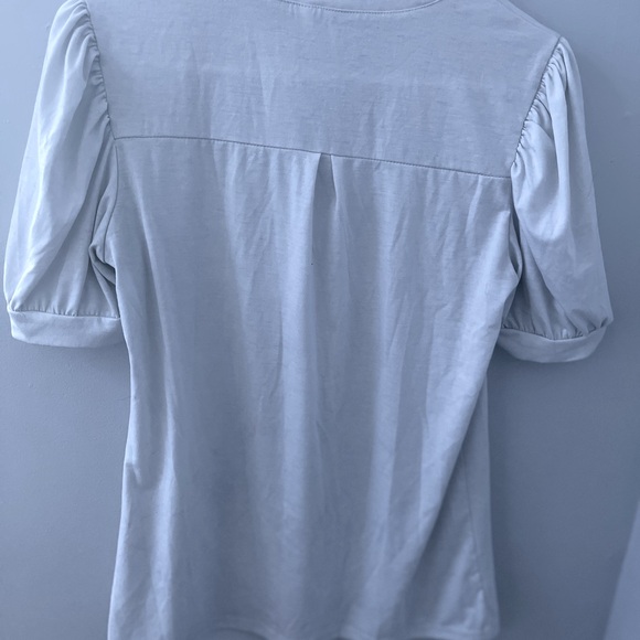 Women's V Neck T Shirts Casual Rolled Short Sleeve Tops Loose Fit - Picture 4 of 4